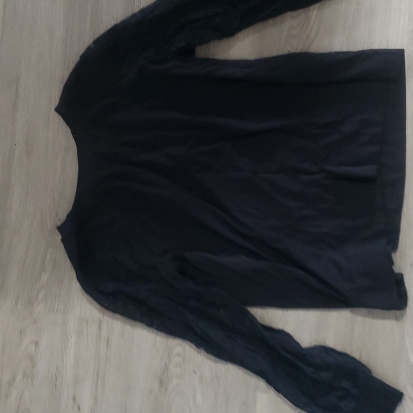 Shirt - Picture 2 of 4